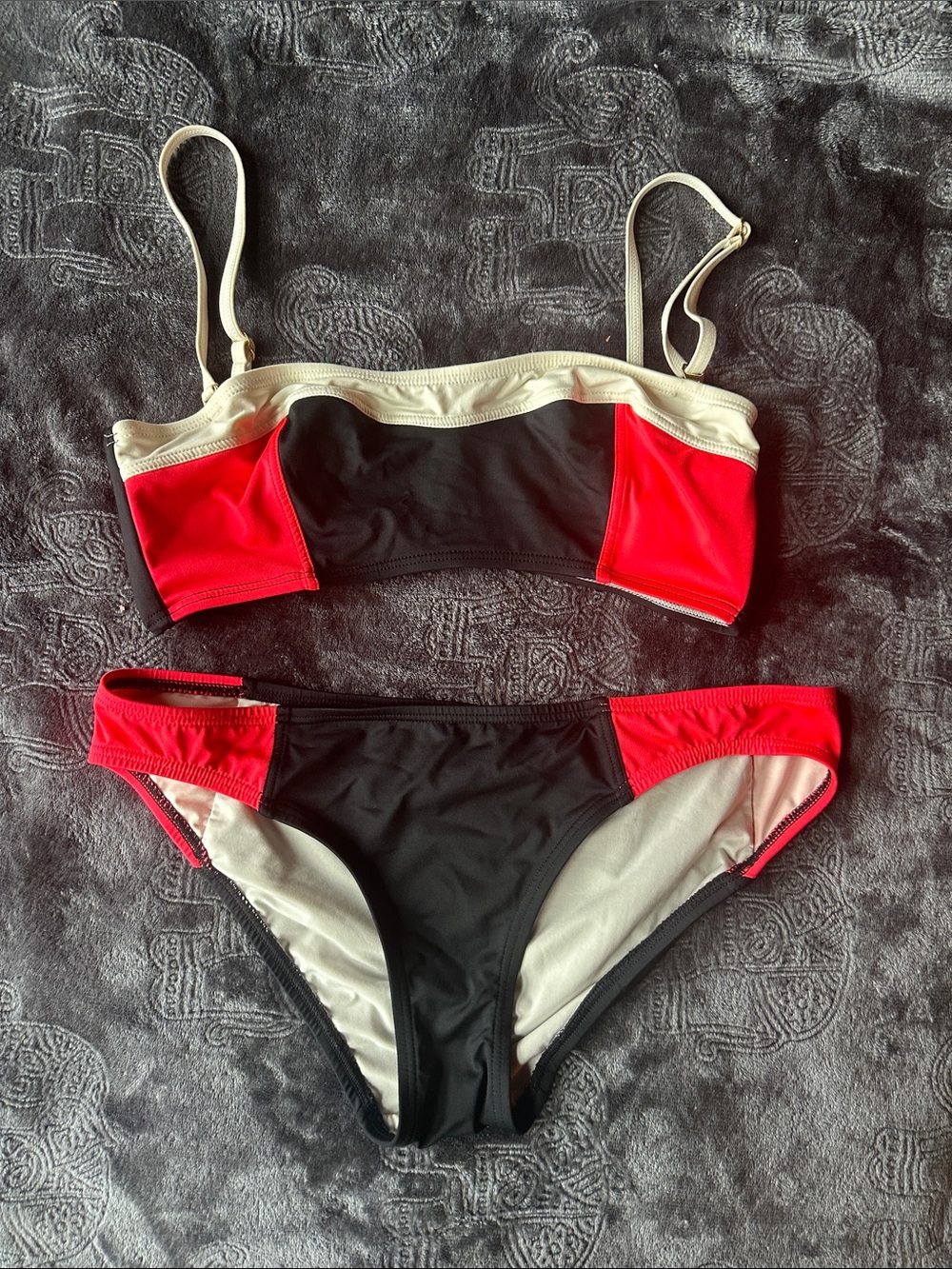 Women’s Two-Piece Colorblock Bikini — Black and Red